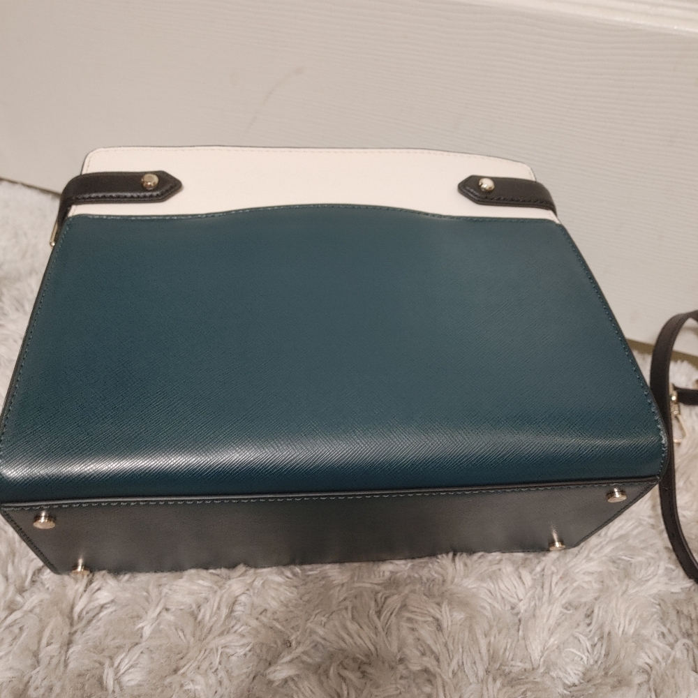 Kate Spade Staci Satchel with wallet - Picture 9 of 11